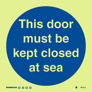 MANDATORY SIGN THIS HATCH MUST BE KEPT CLOSED AT SEA ,150 x 150 MM